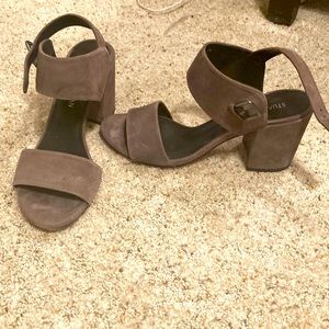 Stuart Weitzman Designer Shoes